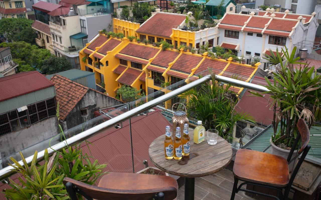 Downtown Hostel & Rooftop Bar Hanoi Bagian luar foto