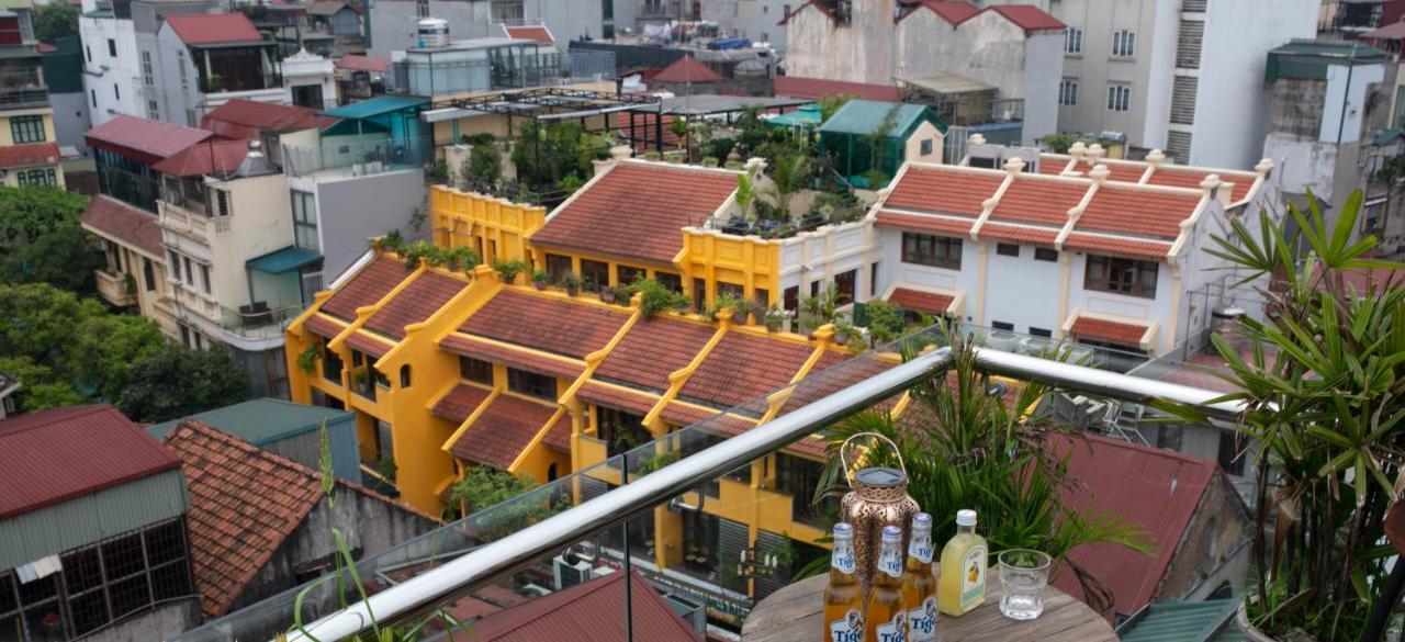 Downtown Hostel & Rooftop Bar Hanoi Bagian luar foto