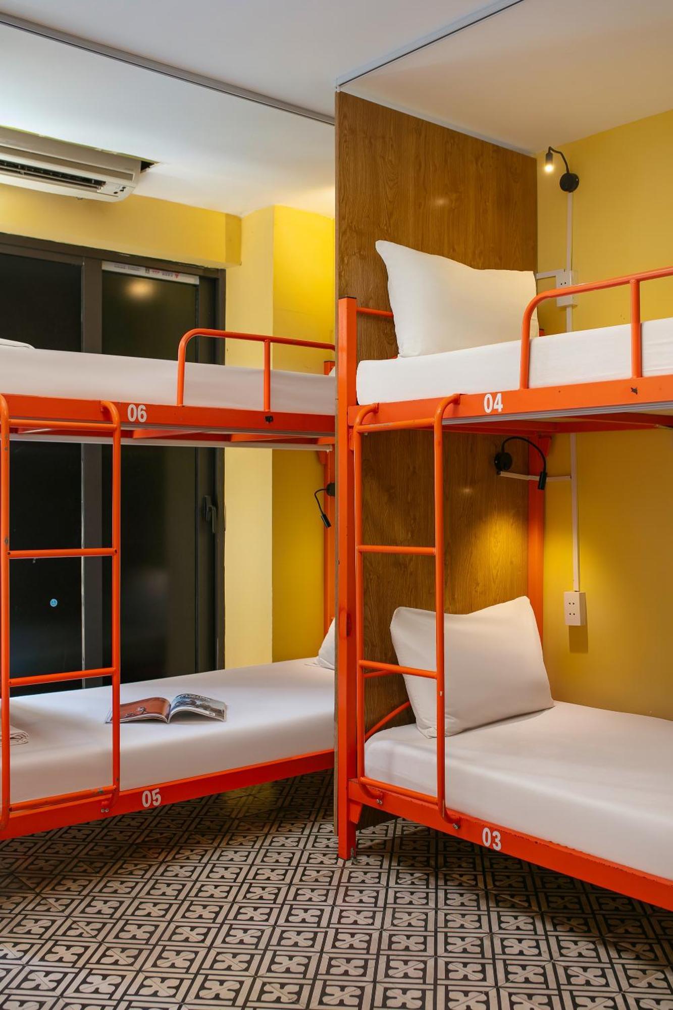 Downtown Hostel & Rooftop Bar Hanoi Bagian luar foto